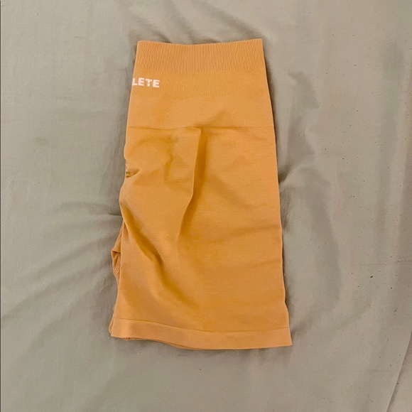 Alphalete amplify shorts - Picture 4 of 4